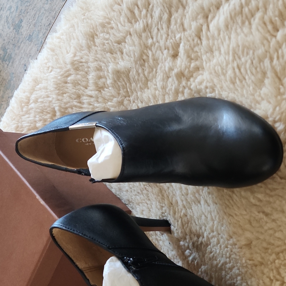 NWT IOB Coach Black Seneca Glazed Leather Shoe Boot Size 8M - Picture 10 of 15